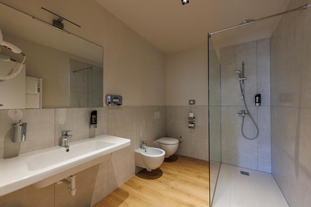 Exclusive Suites Riva Εξωτερικό φωτογραφία