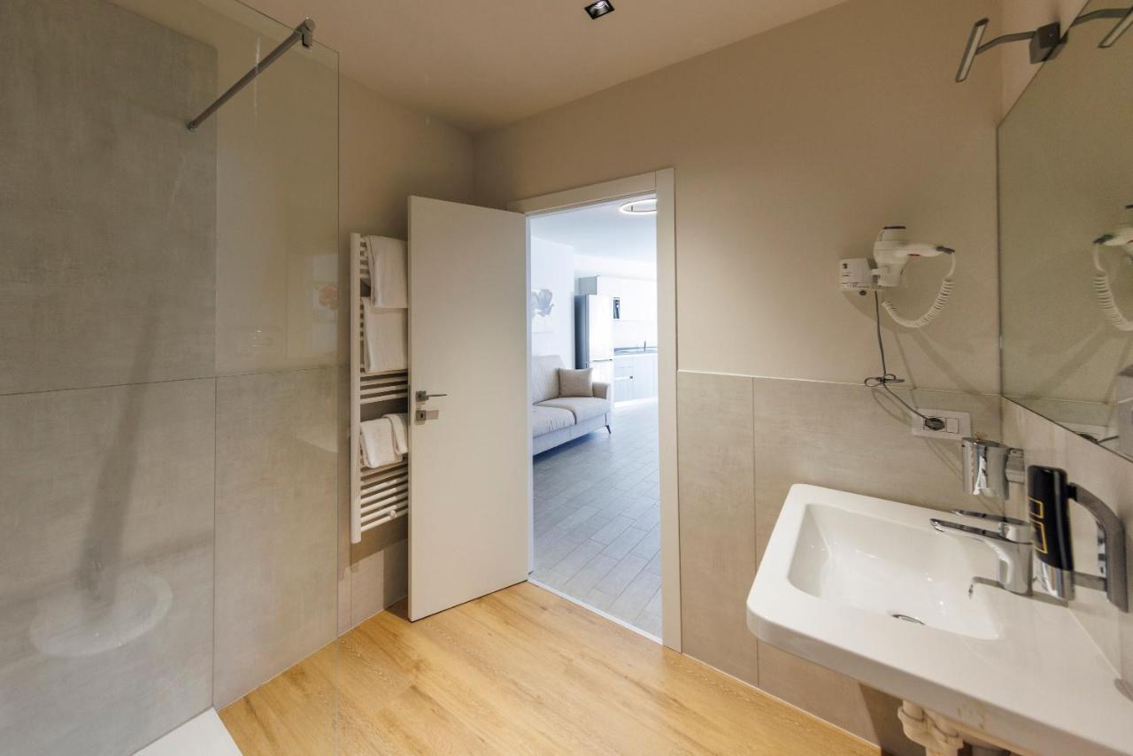 Exclusive Suites Riva Εξωτερικό φωτογραφία