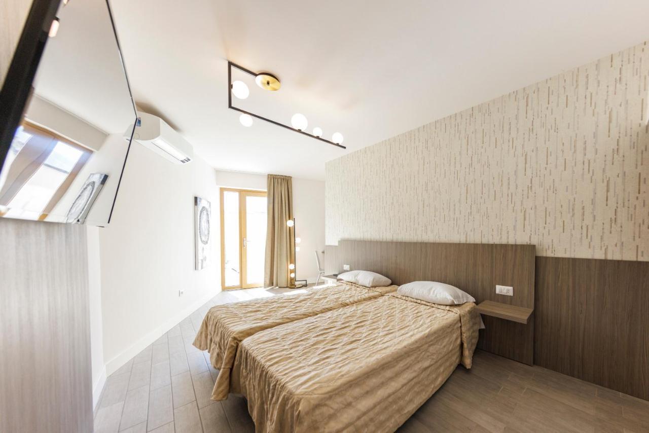 Exclusive Suites Riva Εξωτερικό φωτογραφία