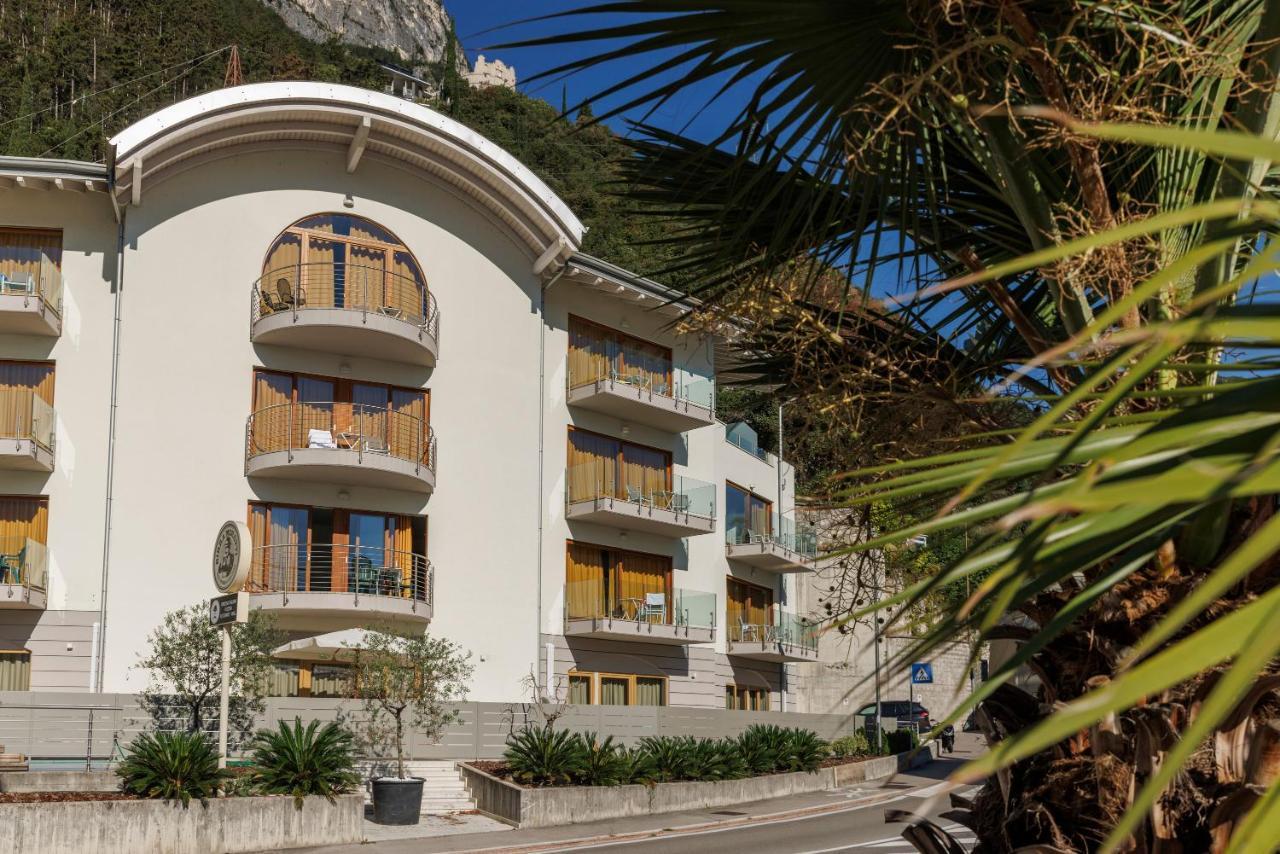 Exclusive Suites Riva Εξωτερικό φωτογραφία