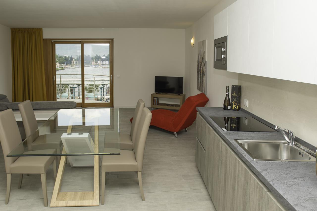 Exclusive Suites Riva Εξωτερικό φωτογραφία