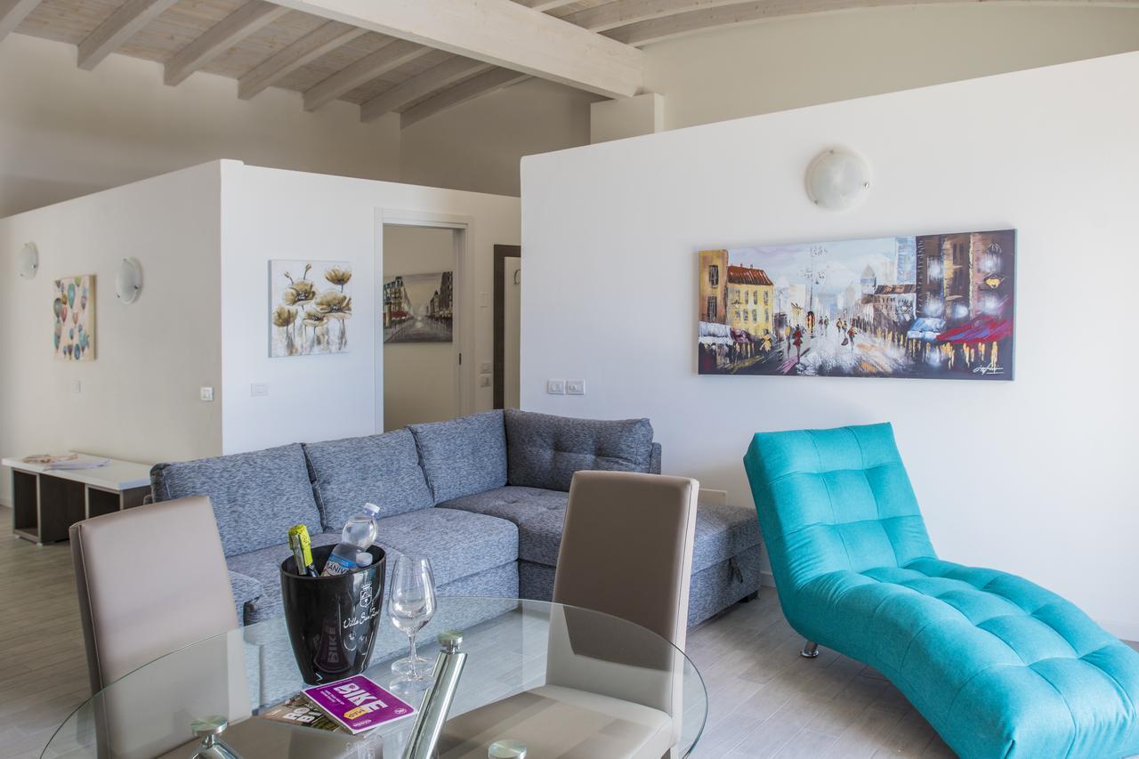 Exclusive Suites Riva Εξωτερικό φωτογραφία