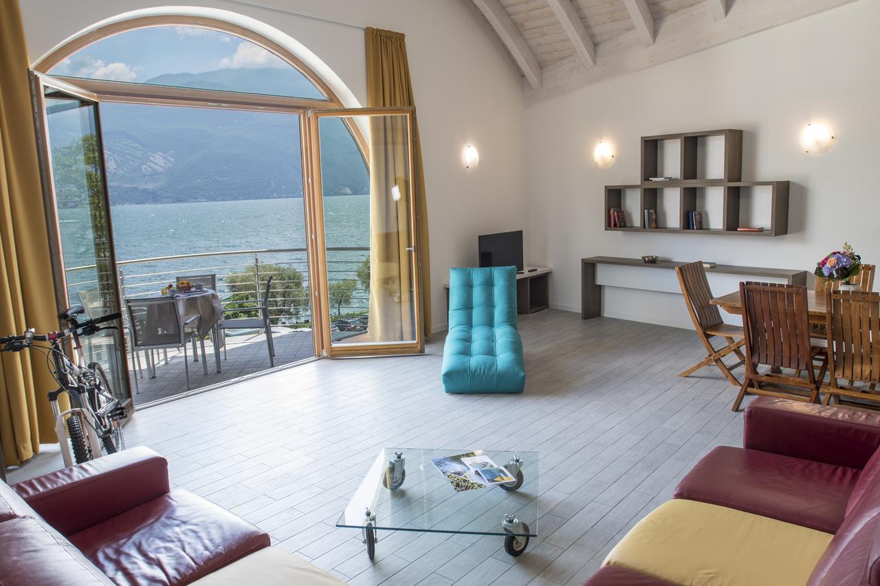 Exclusive Suites Riva Εξωτερικό φωτογραφία