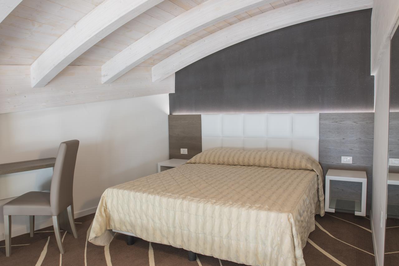Exclusive Suites Riva Εξωτερικό φωτογραφία