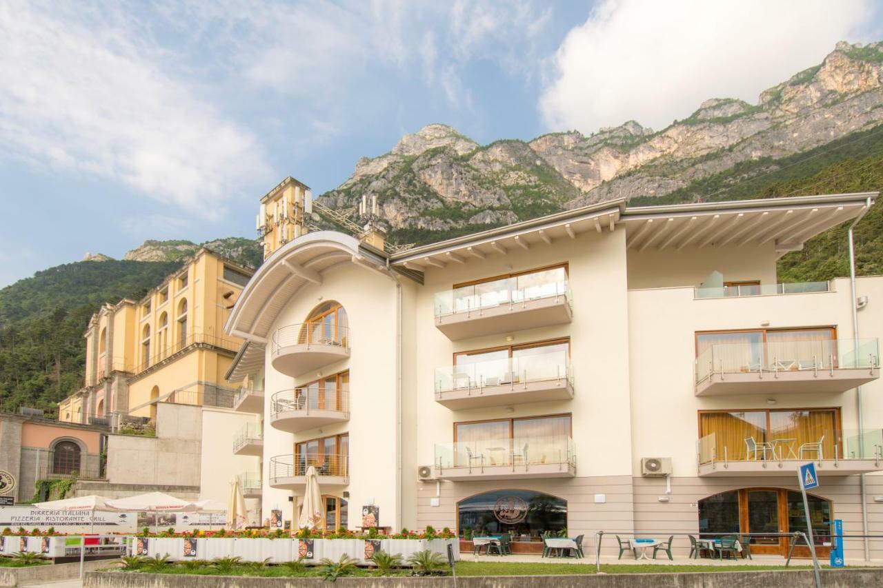 Exclusive Suites Riva Εξωτερικό φωτογραφία